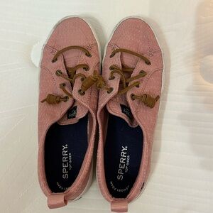 Sperry size 9